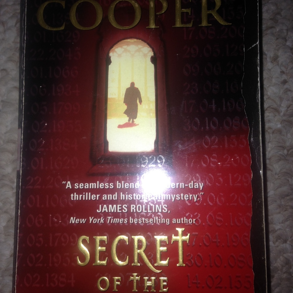 Books - Picture 2 of 7